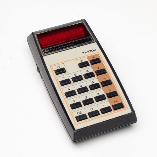 Antigua calculadora Texas Instruments TI1200 Regreso al futuro