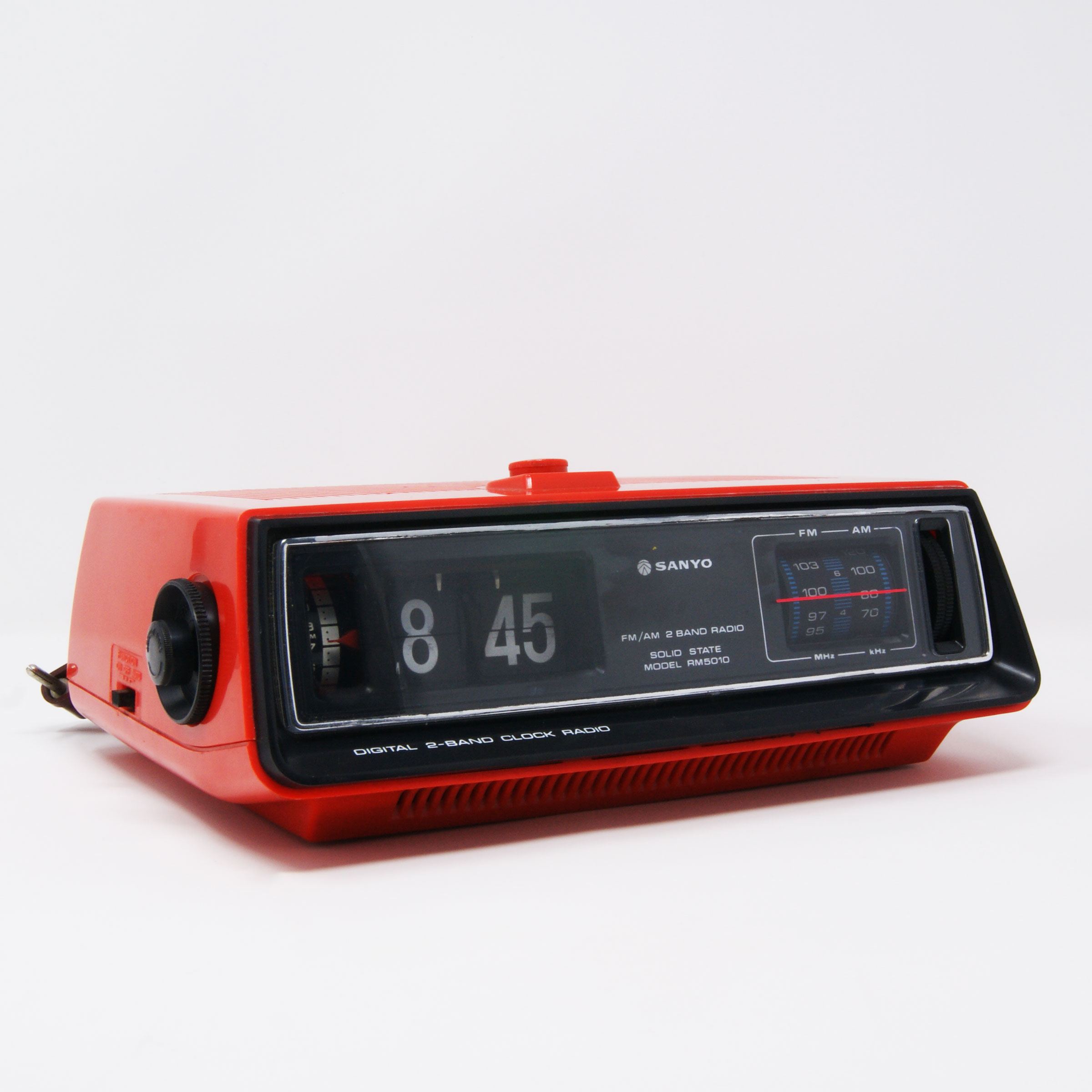 Radio reloj despertador flip clock Sanyo Regreso al futuro