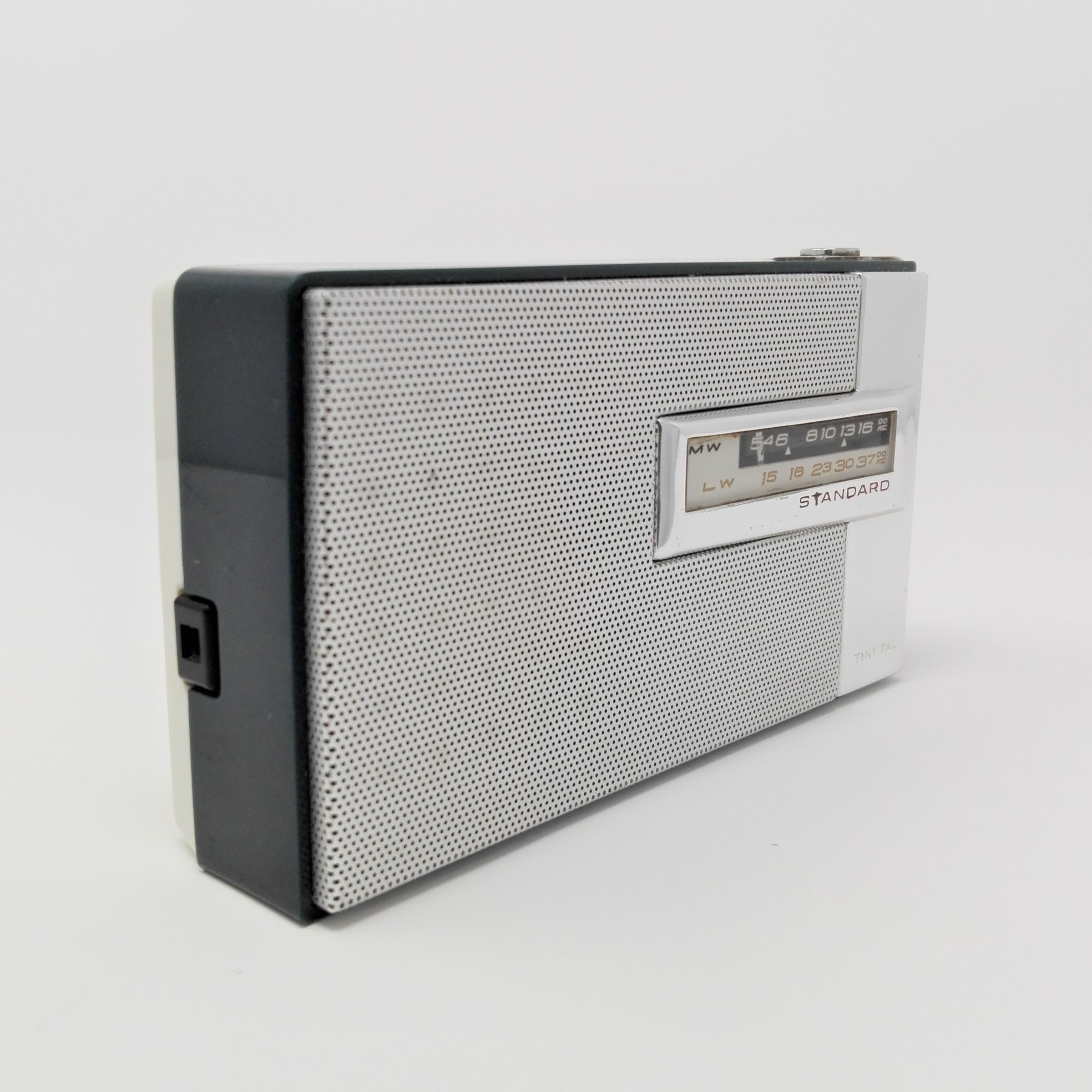 Antiguo radio transistor Standard Tiny Pal Regreso al futuro